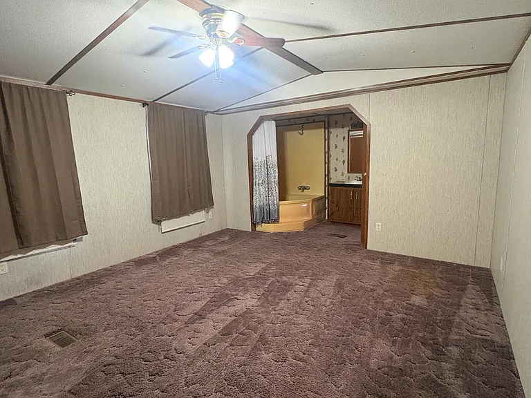124 Watson Ln #12 — Photo 1