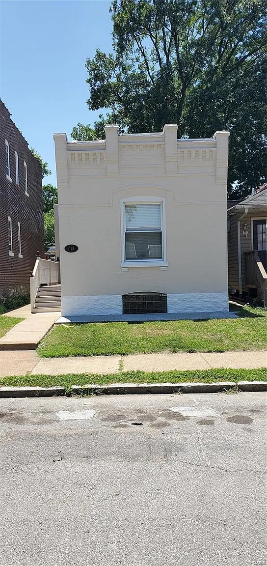 714 Wilmington Ave photo 1
