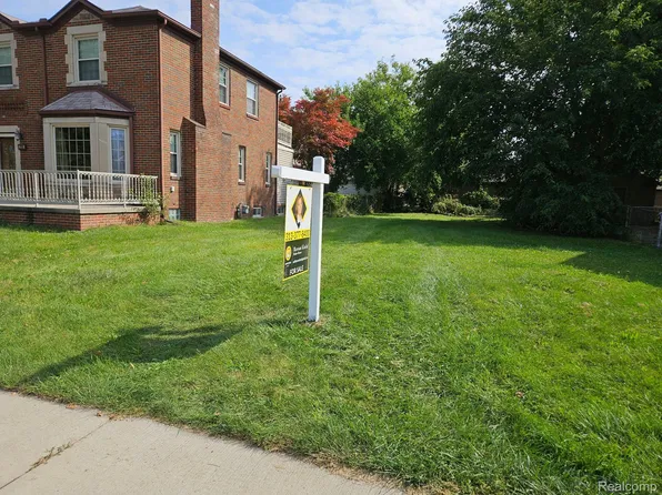 7900 Middlepointe St, Dearborn, MI 48126