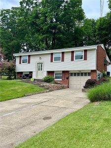 5936 Leprechaun Dr, Bethel Park, PA, 15102
