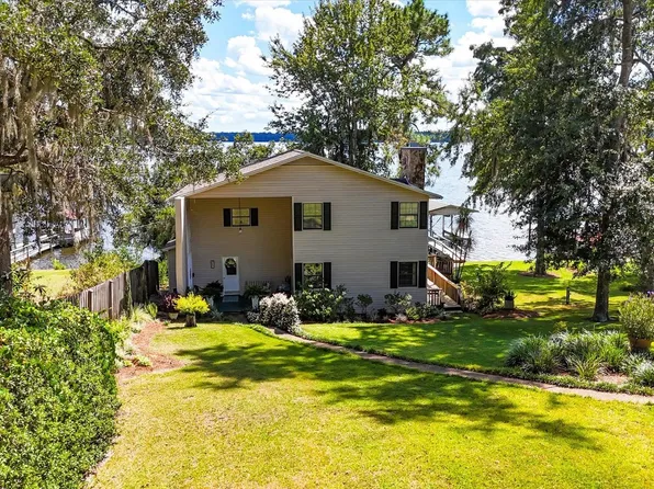 941 Drake Acres Rd, Quincy, FL 32351