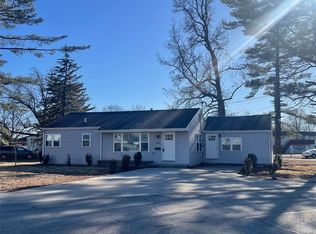 1900 11th St, Charleston, IL 61920