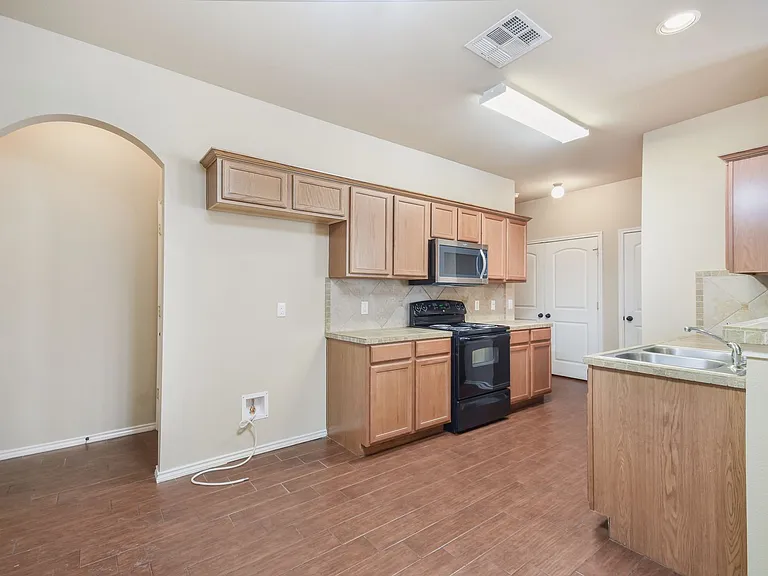 1508B Muirfield Bend Dr — Photo 4