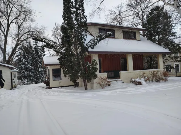 1027 Friberg Ave, Fergus Falls, MN 56537