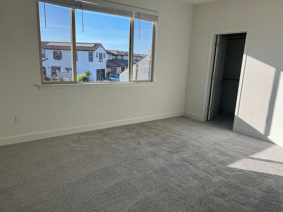 2nd image of 540 Knightsbridge Ct