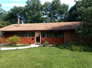 110 Kendall Rd, Kendall Park, NJ 08824