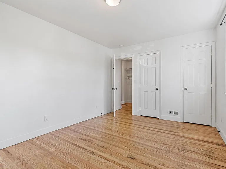 3908-3910 SE Woodward St #3908 — Photo 20