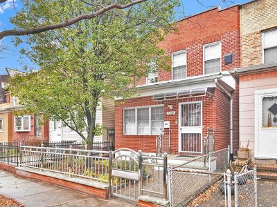 2226 43rd St, Long Island City, NY, 11105