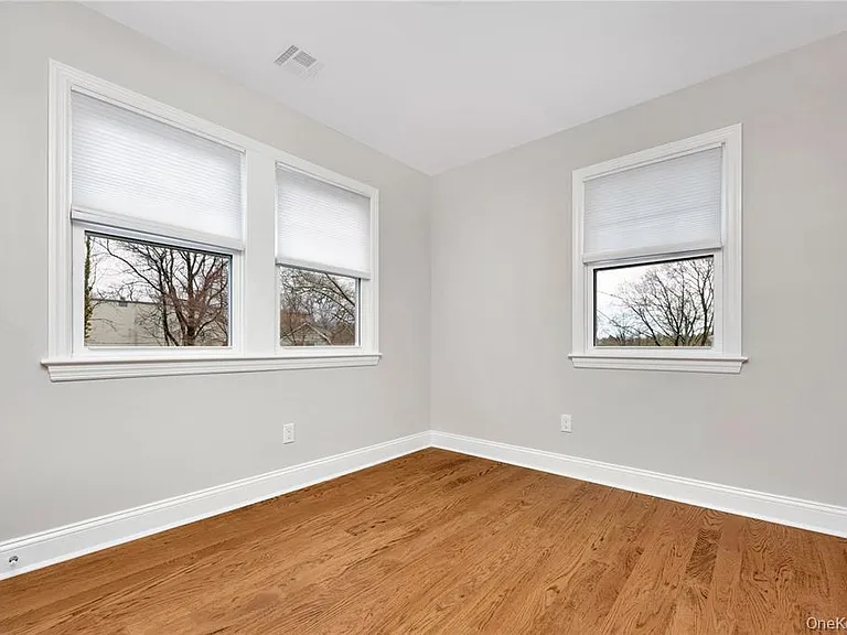 14 A Ave #2 — Photo 6