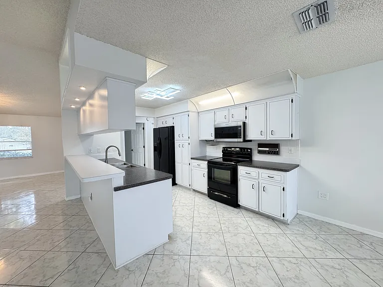 8442 Eldridge Rd — Photo 11