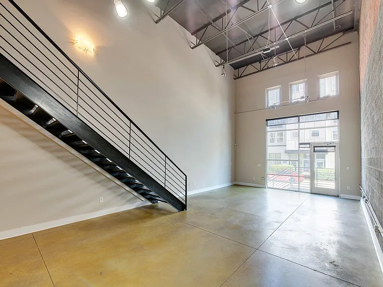 927 Westmere Ave — Photo 11