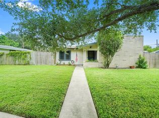 962 Delaine Dr, Corpus Christi, TX 78411