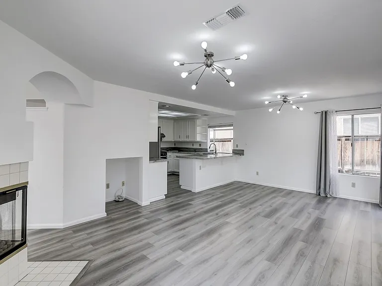 34921 Shadowwood Dr — Photo 13