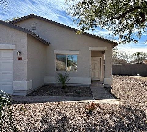 2nd image of 1203 E COWBOY COVE Trail