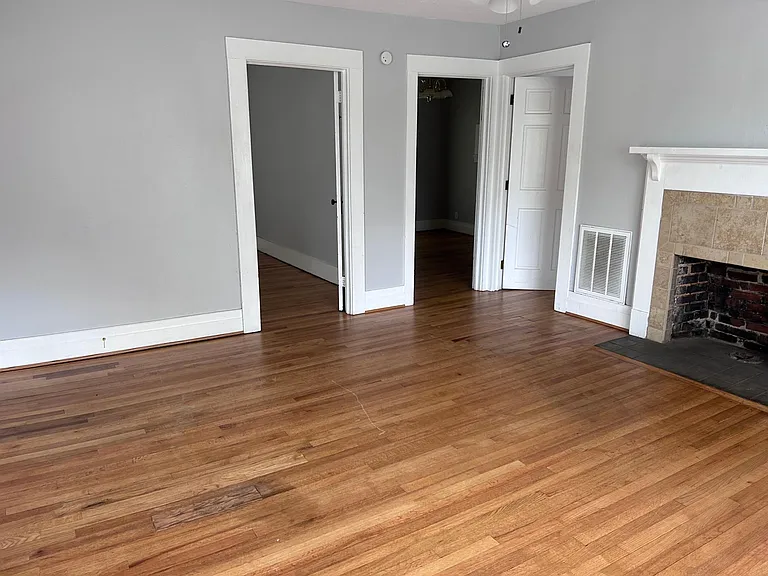 301 Dean St — Photo 13