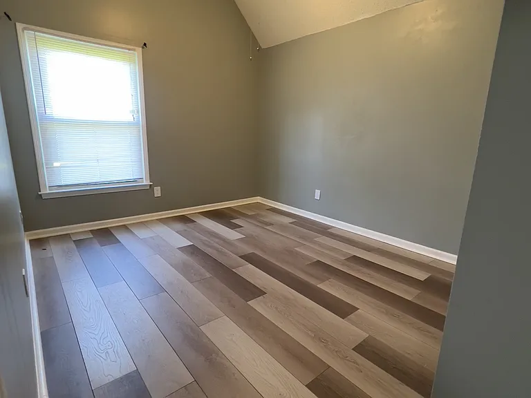 6495 Saddleback Cir — Photo 9