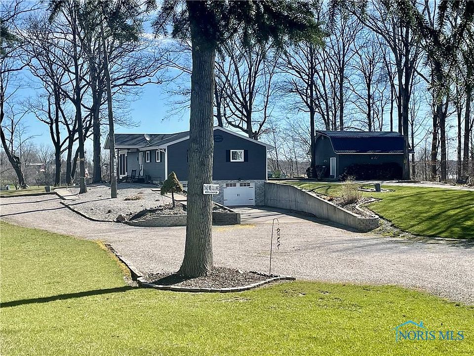 1st image of 464 Seneca Dr