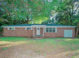 221 Carolina Dr, Pensacola, FL 32534