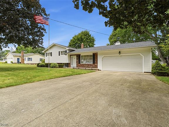 4th image of 110 Hemlock Ct