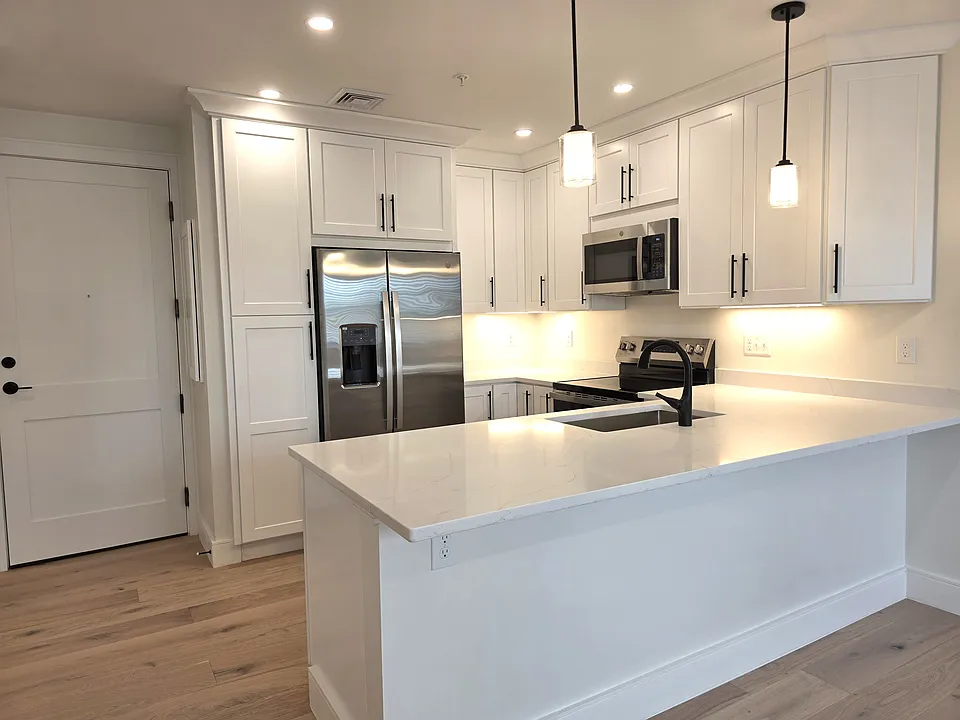 442 Main St #1