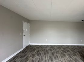 3220 Midway Ave, Cincinnati, OH