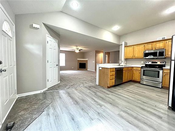 5th image of 11724 E 85th St