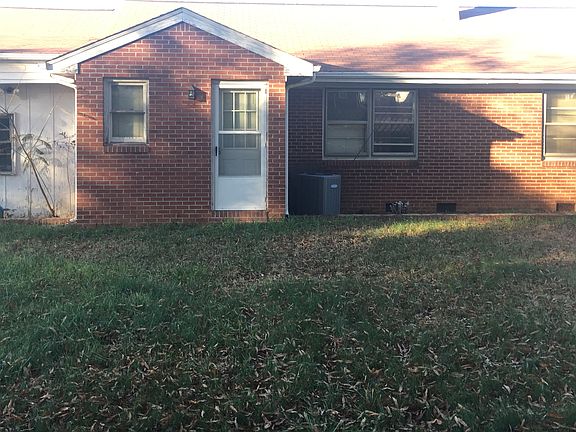 3rd image of 1509 Piedmont Way