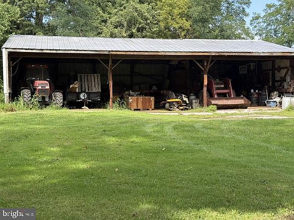 5th image of 165 Updyke Rd
