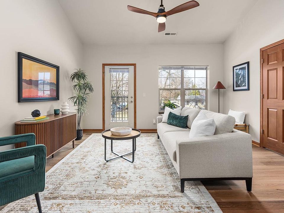 1st image of 1517 Martin Street #6