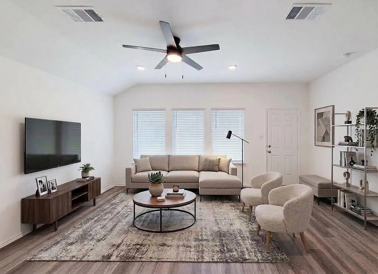4 bed, 1735 sqft, $1,800 — Photo 2