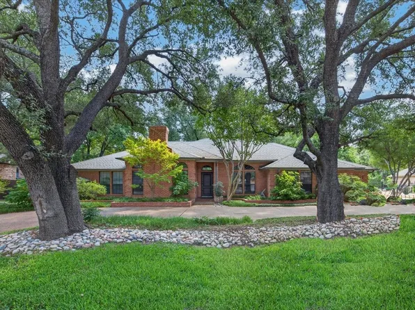 3613 Ridglea Country Club Dr, Fort Worth, TX 76116