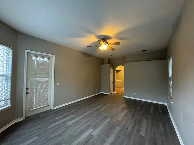 2521 Roat Dr — Photo 26