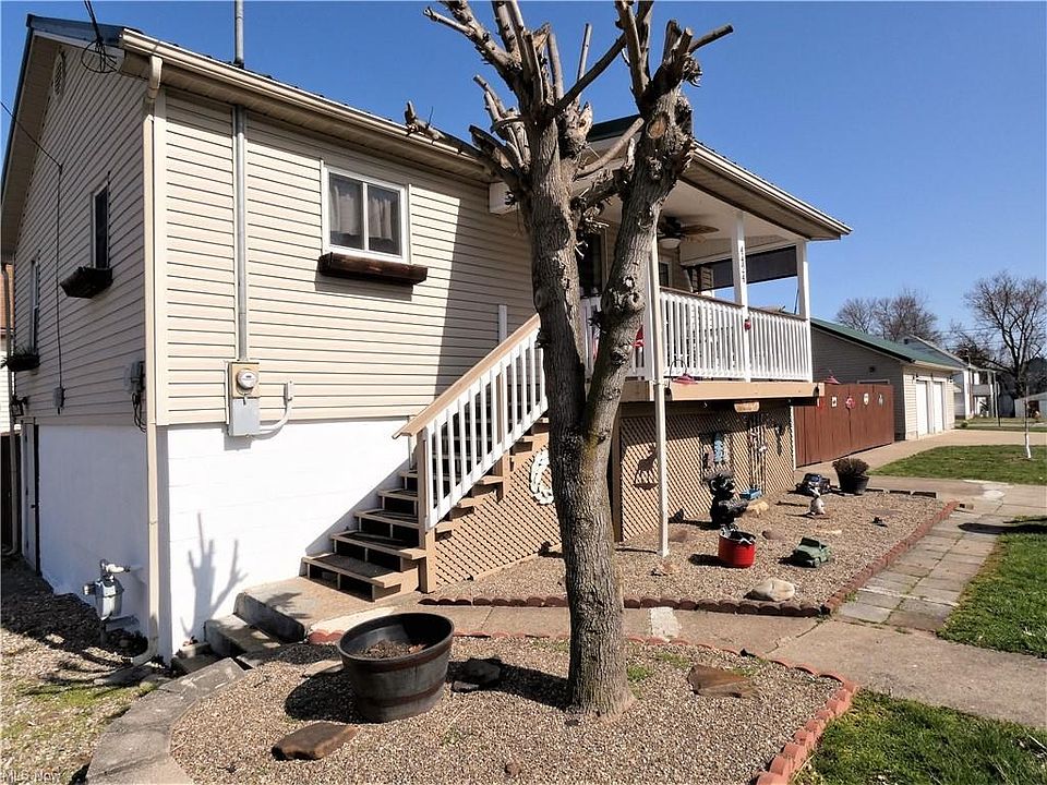 1st image of 4424 15th Ave