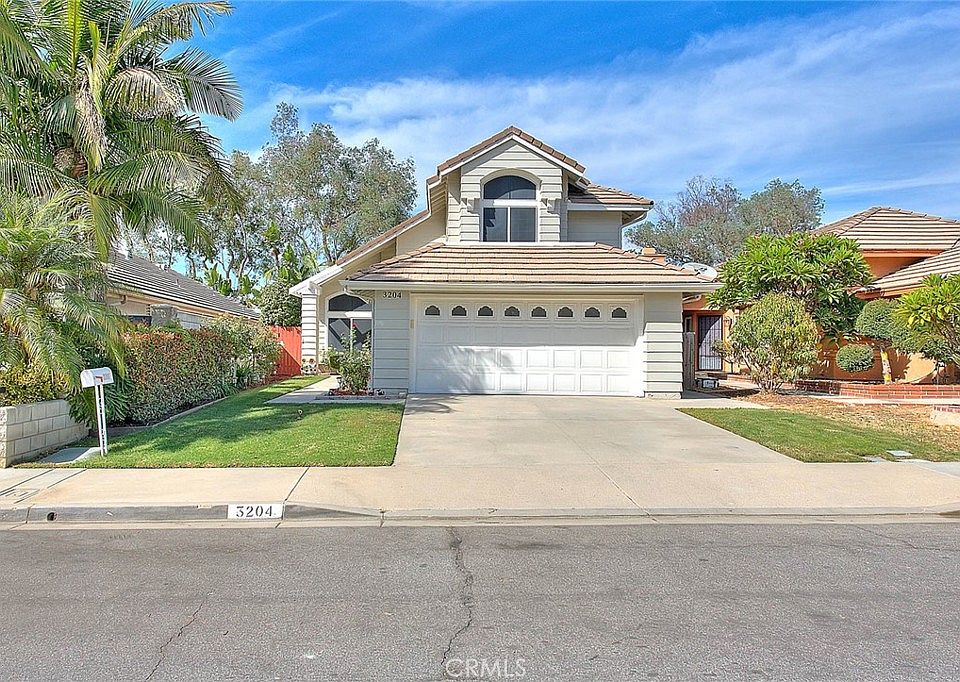 1st image of 3204 Oakshire Ln
