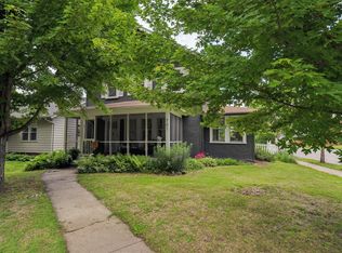 701 45th Pl, Des Moines, IA 50312