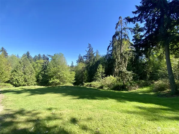 4655 Rose Avenue NE, Bainbridge Island, WA 98110