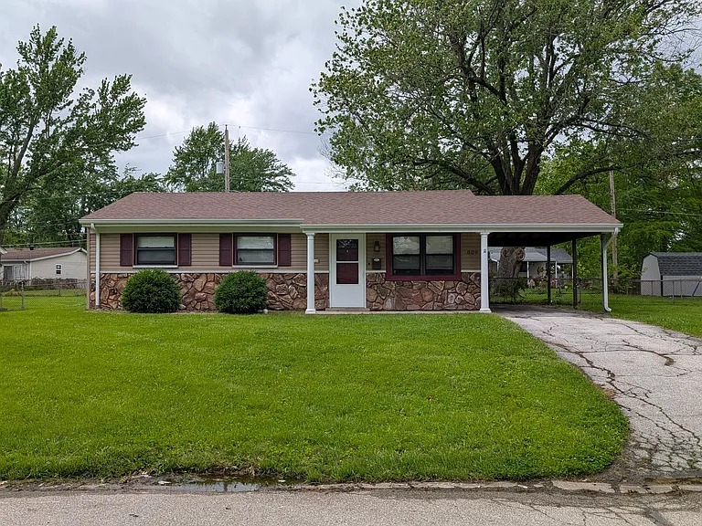 809 Jacobs Ln — Photo 1