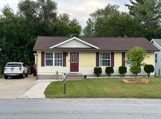 447 Madison Ct SE, Kentwood, MI 49548