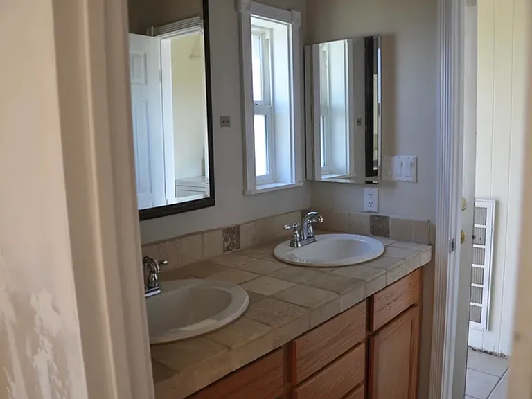 32730 Tucker Rd — Photo 9