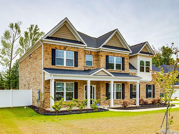 3rd image of 375 Edenwood Dr