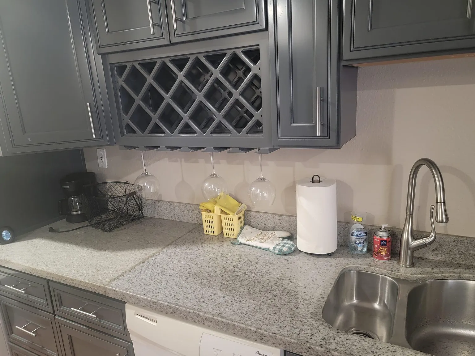 2604 Sierra Vista Ct — Photo 3