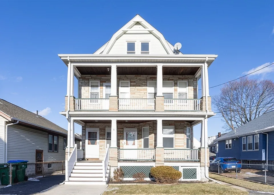 11 Saint James Rd #11