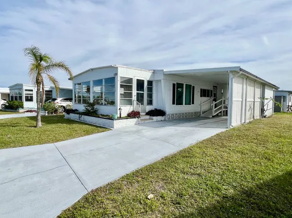 209 Spanish Lakes Dr, Nokomis, FL 34275