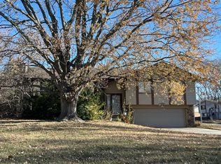 7909 Laurel Ct, La Vista, NE 68128