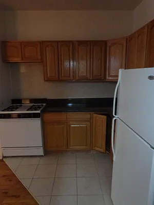 Rented by Bohemia Realty Group | media 7