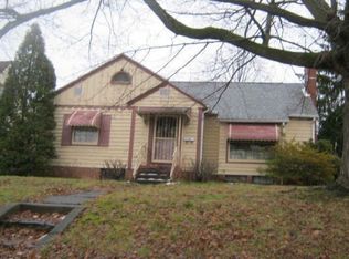 717 Crestview Ave, Akron, OH 44320