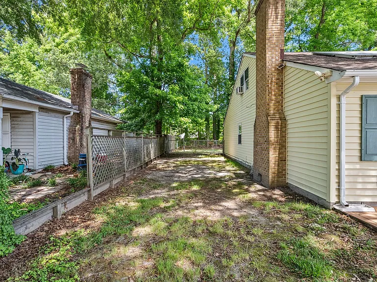 4117 Rainbow Dr — Photo 31