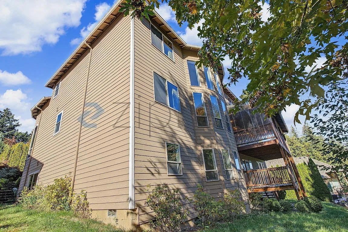 5 bed, 3.5 bath, 4000 sqft, $4,500 — Photo 4