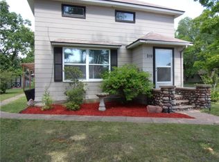 219 High St, Spooner, WI 54801