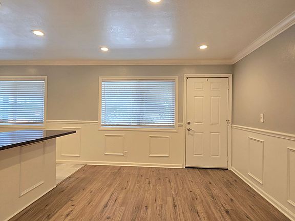 2nd image of 450 California St #3